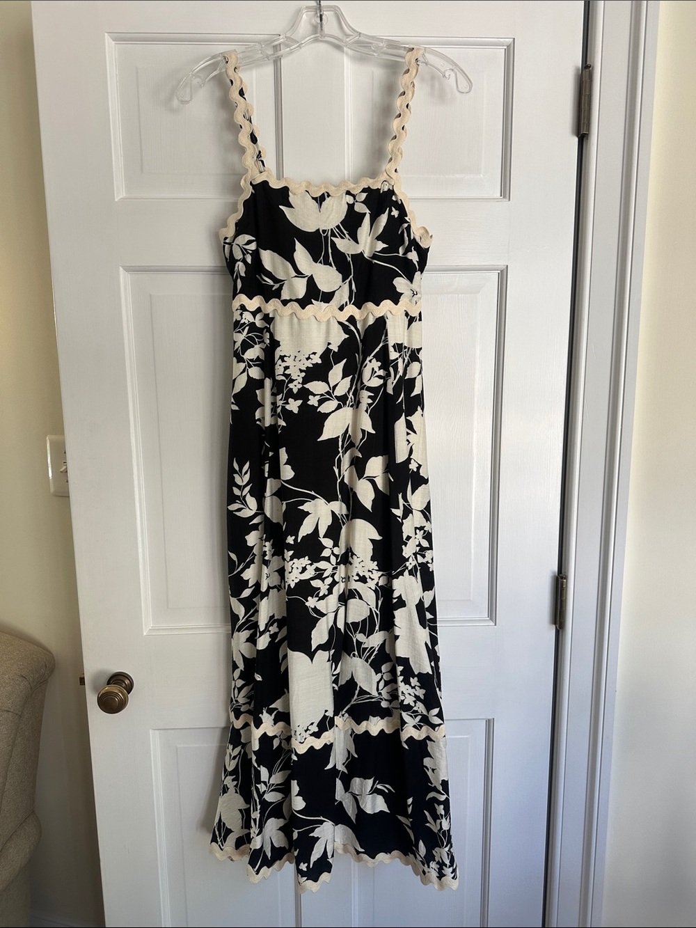 entro Black and Cream Floral Maxi Dress with Scalloped Trim